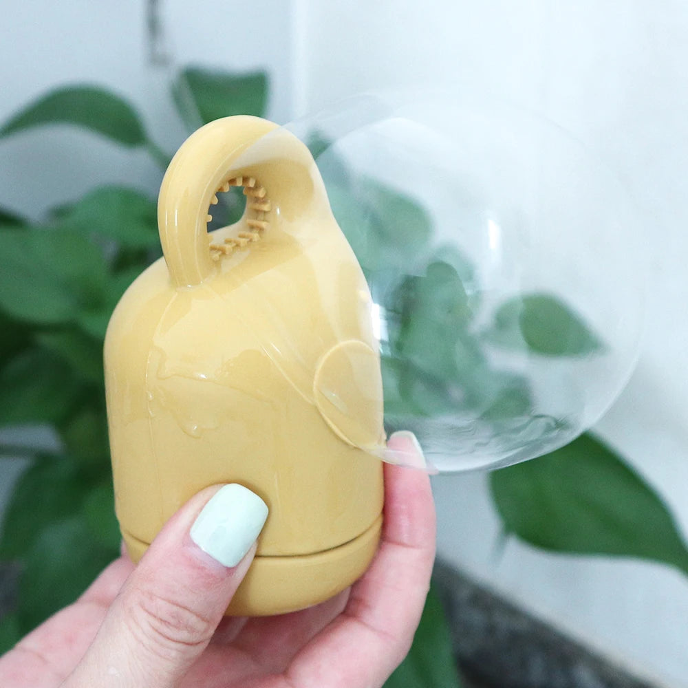 צעצוע אמבטיה אקולוגי לתינוק עם מתז מים – חינמי מהמפעל